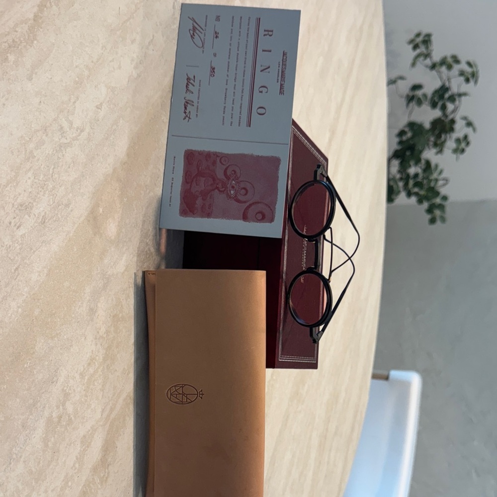 Elegant Black Ringo Glasses